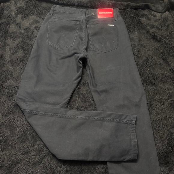 Calvin Klein Floral Print Unisex Straight-Leg Jeans – Black - Picture 5 of 6